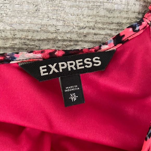 NWOT Express top - Picture 7 of 10